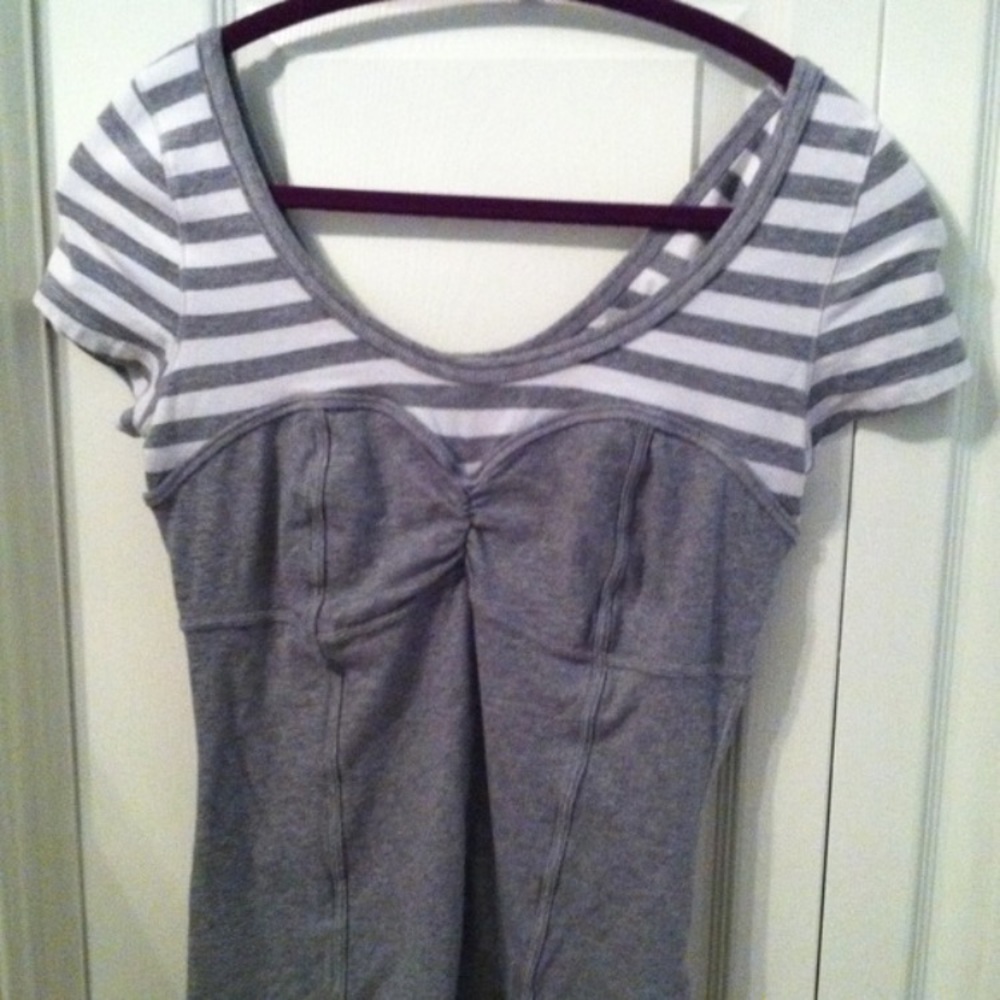 In search of!!!! Abercrombie top